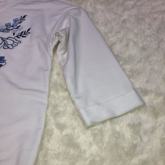 Reitmans Embroidered Floral Blouse - Picture 5 of 7